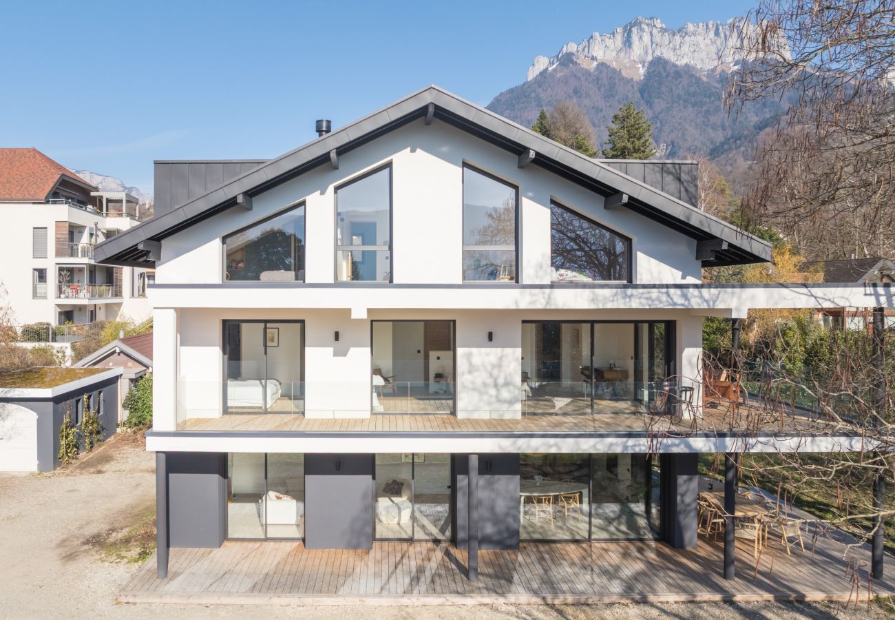 Villa à Menthon-Saint-Bernard - MENTHON- Villa W Architecte 2 pas du lac