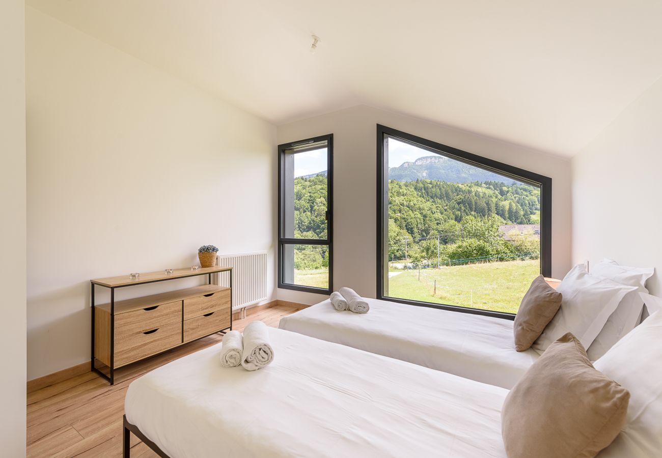 Villa à Saint-Jorioz - ST JORIOZ - Villa Altaia, au calme et vue montagne