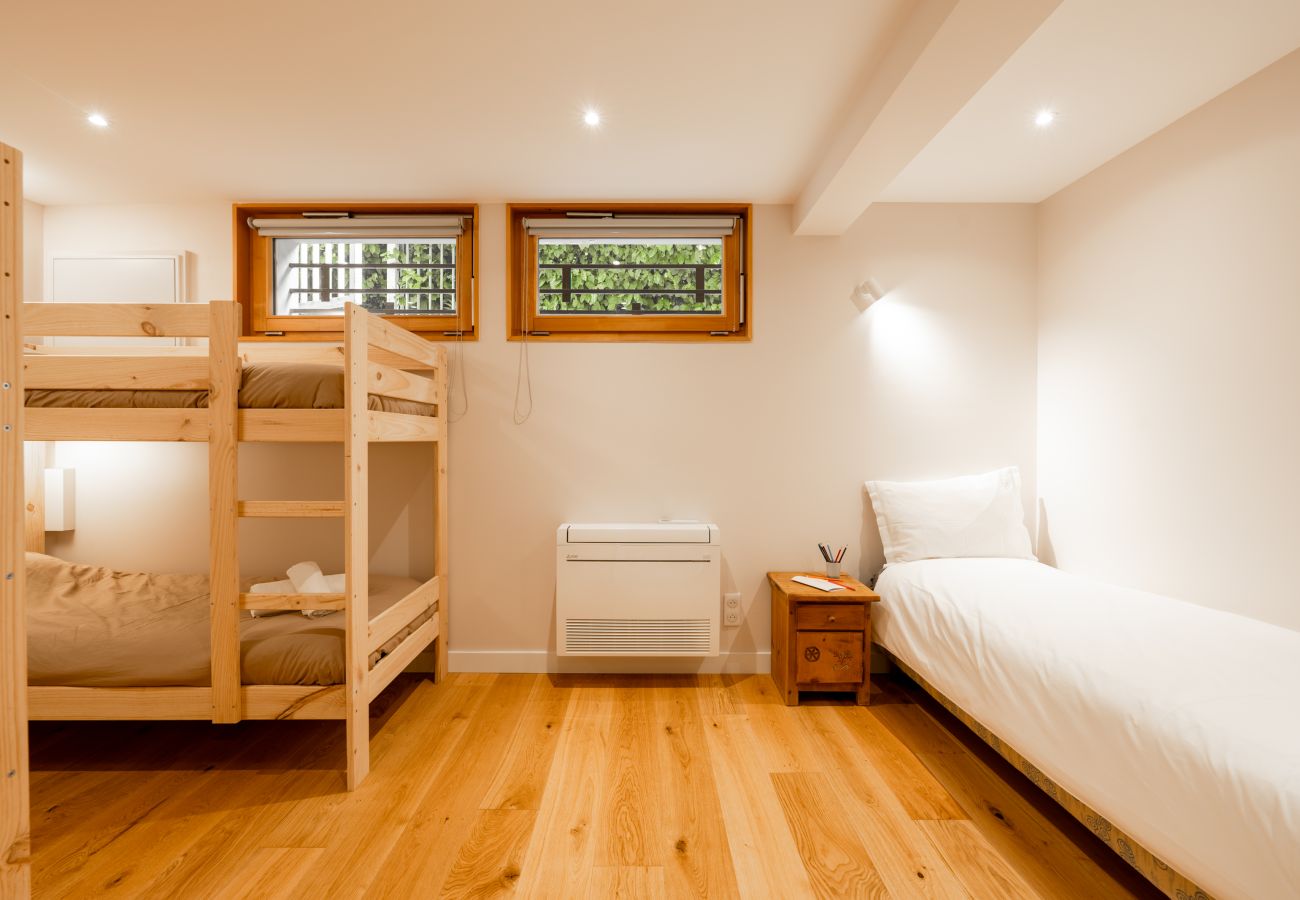 Villa à Veyrier-du-Lac - VEYRIER - Villa Jade, plage privée, 14p