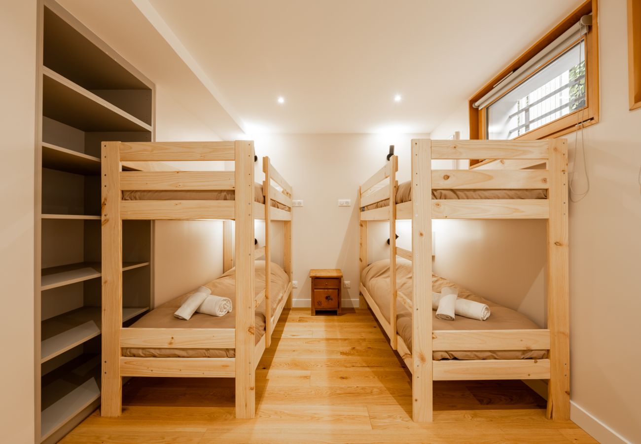 Villa à Veyrier-du-Lac - VEYRIER - Villa Jade, plage privée, 14p