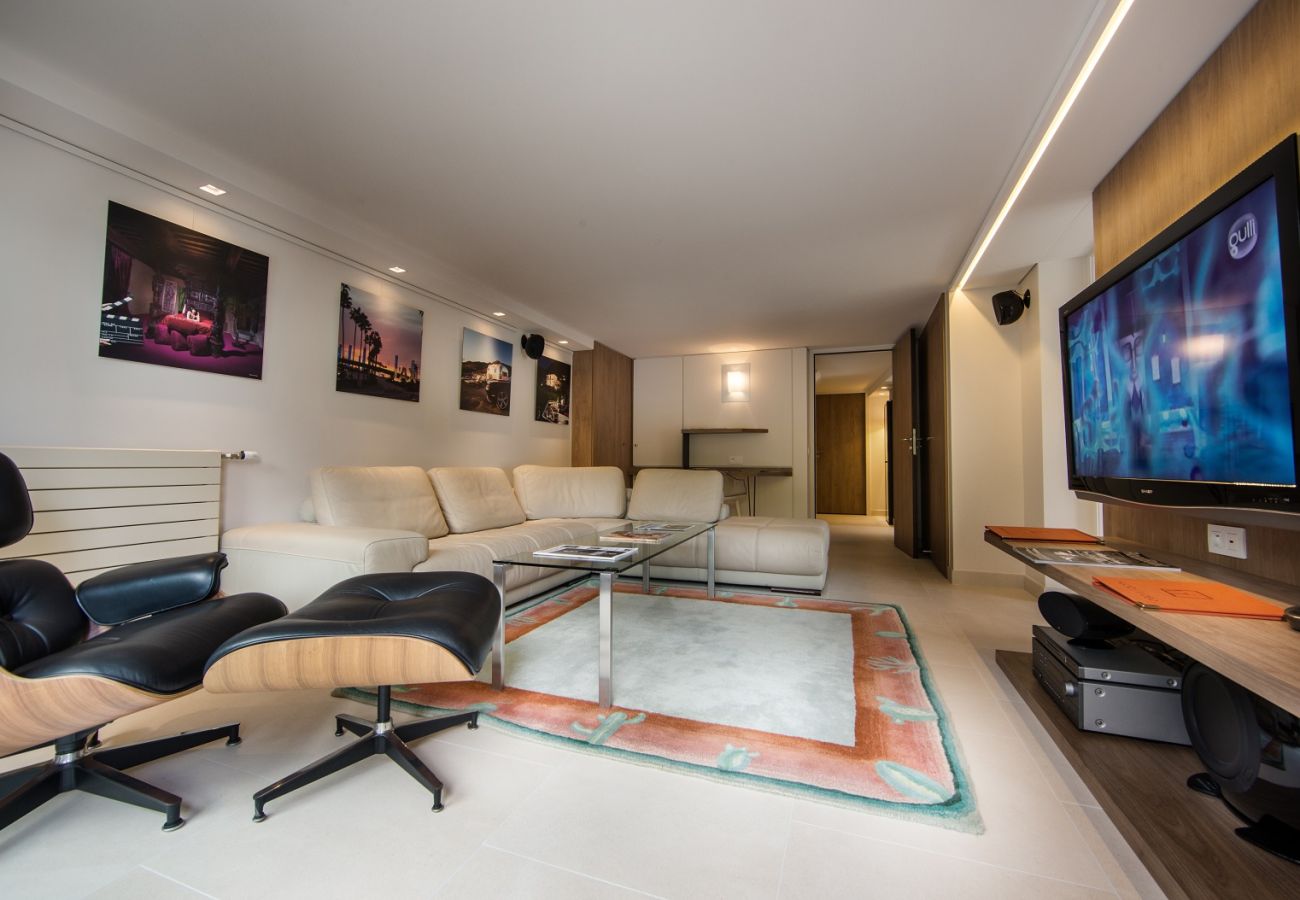 Villa à Veyrier-du-Lac - VEYRIER - Villa Eloria 5★, plage privée, 10p