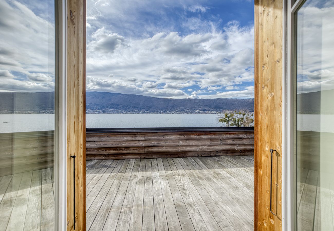 Villa à Veyrier-du-Lac - VEYRIER - Villa Collection, piscine, ponton privé,