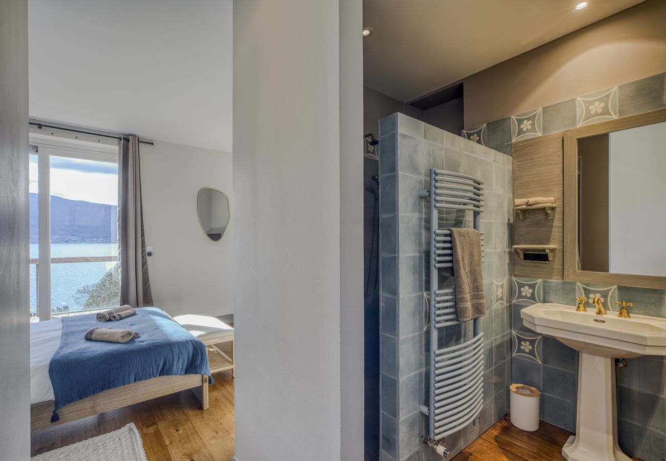 Villa à Veyrier-du-Lac - VEYRIER - Villa Collection, piscine, ponton privé,