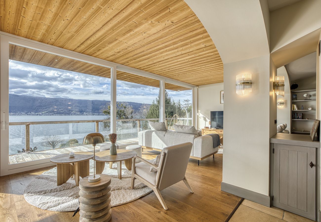 Villa à Veyrier-du-Lac - VEYRIER - Villa Collection, piscine, ponton privé,