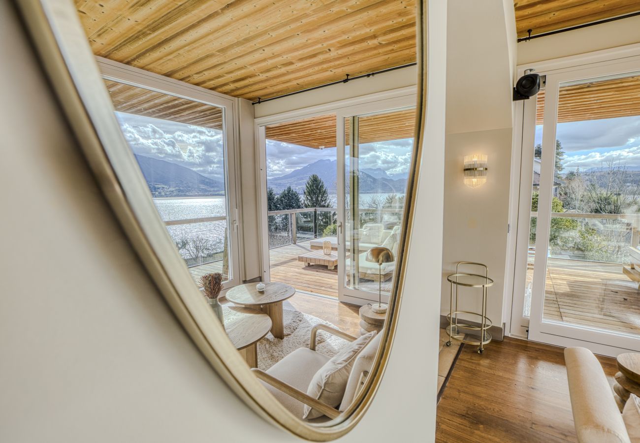 Villa à Veyrier-du-Lac - VEYRIER - Villa Collection, piscine, ponton privé,