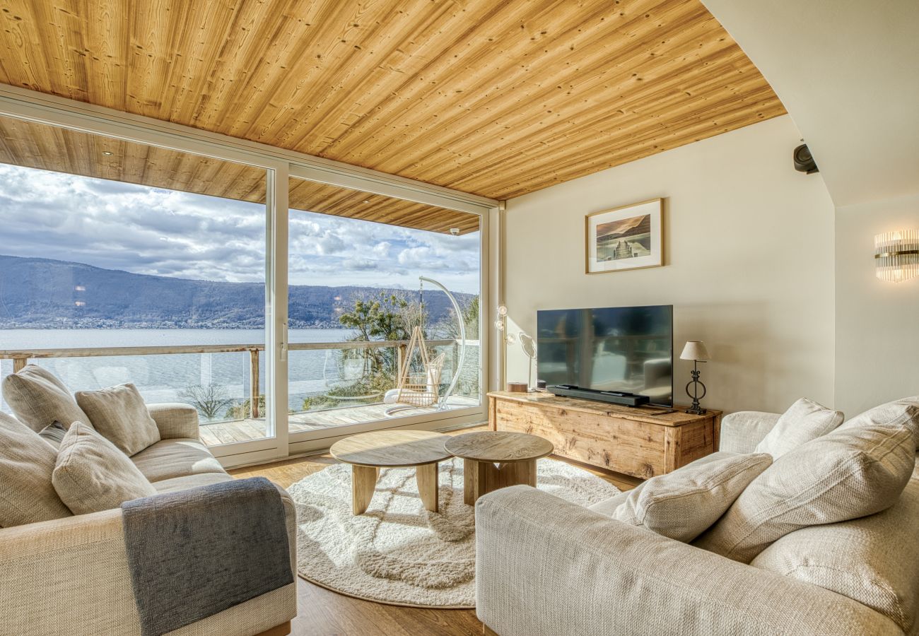 Villa à Veyrier-du-Lac - VEYRIER - Villa Collection, piscine, ponton privé,