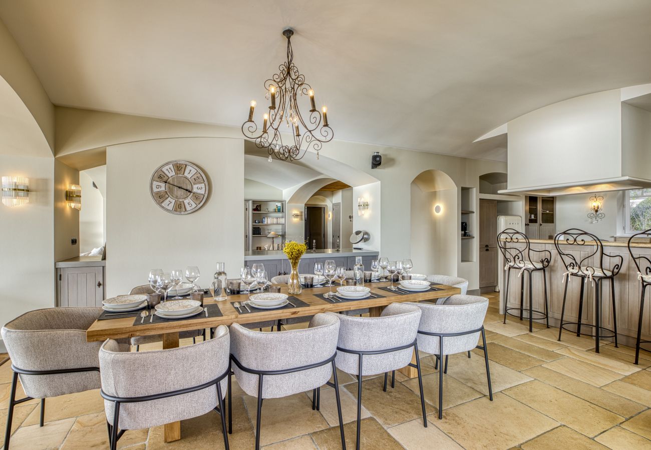 Villa à Veyrier-du-Lac - VEYRIER - Villa Collection, piscine, ponton privé,