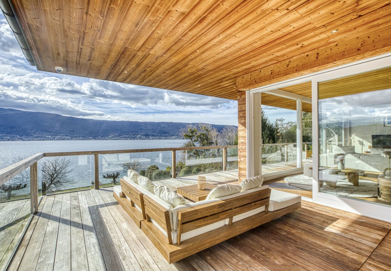 Villa à Veyrier-du-Lac - VEYRIER - Villa Collection, piscine, ponton privé,