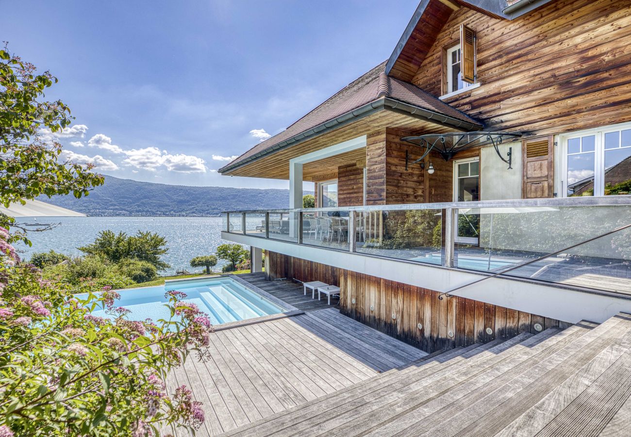 Villa à Veyrier-du-Lac - VEYRIER - Villa Collection, piscine, ponton privé,