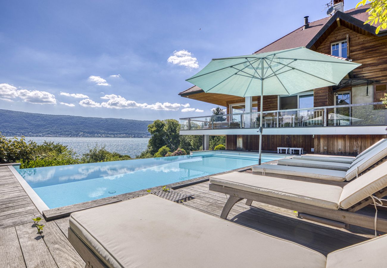 Villa à Veyrier-du-Lac - VEYRIER - Villa Collection, piscine, ponton privé,