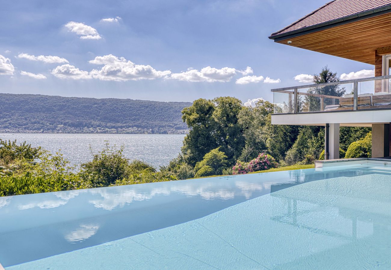 Villa à Veyrier-du-Lac - VEYRIER - Villa Collection, piscine, ponton privé,