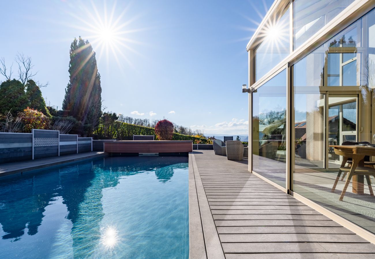 location villa vacances piscine privée annecy le vieux